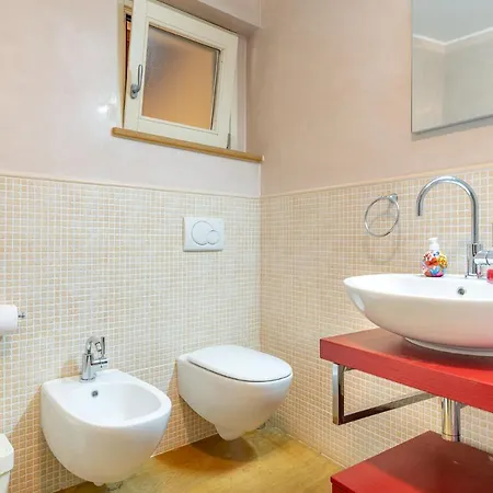 Апартаменты Easy Welcome Casa Roncati - *